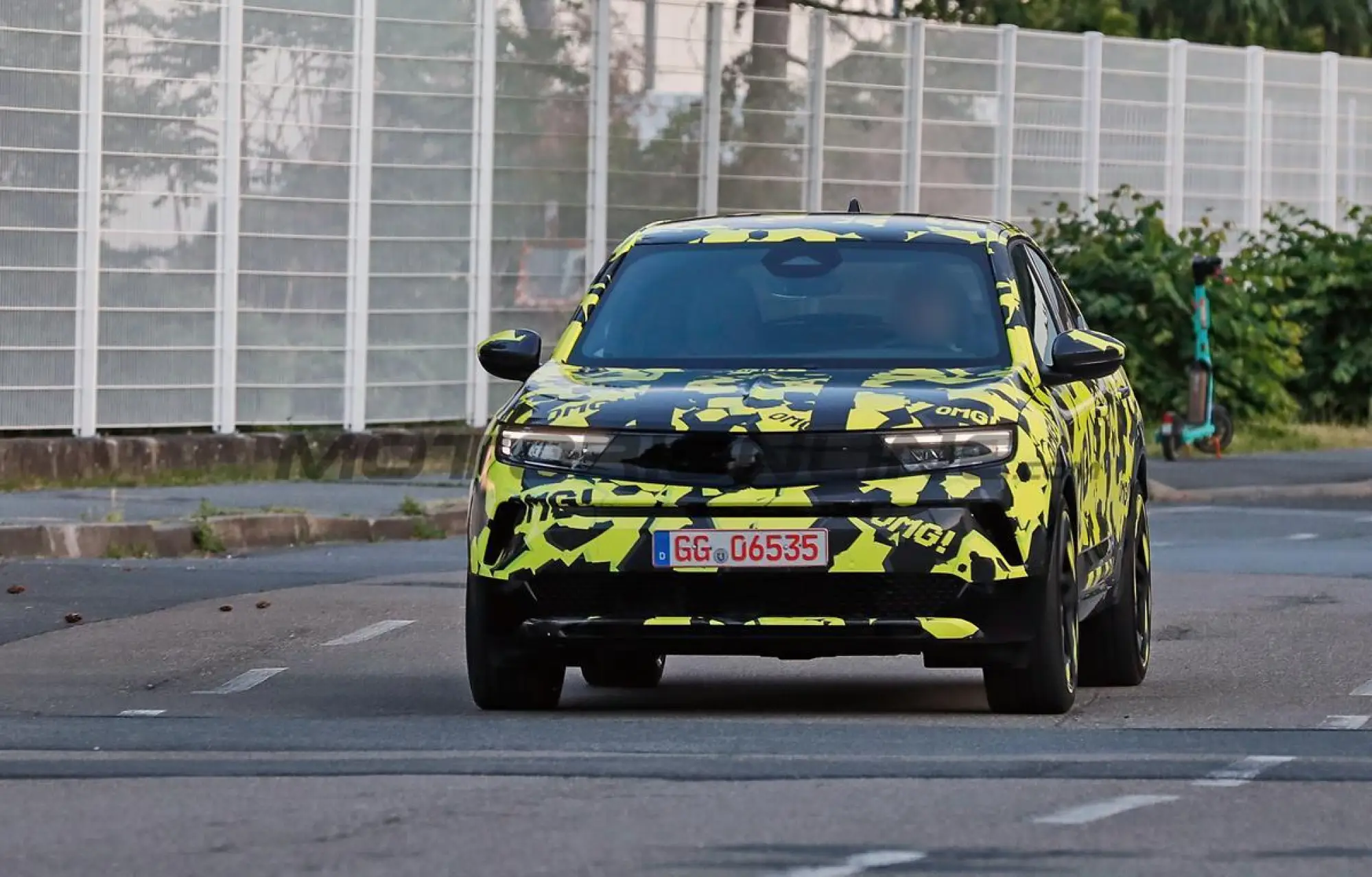 Opel Mokka GSE - Foto spia 04-06-2025 - 1