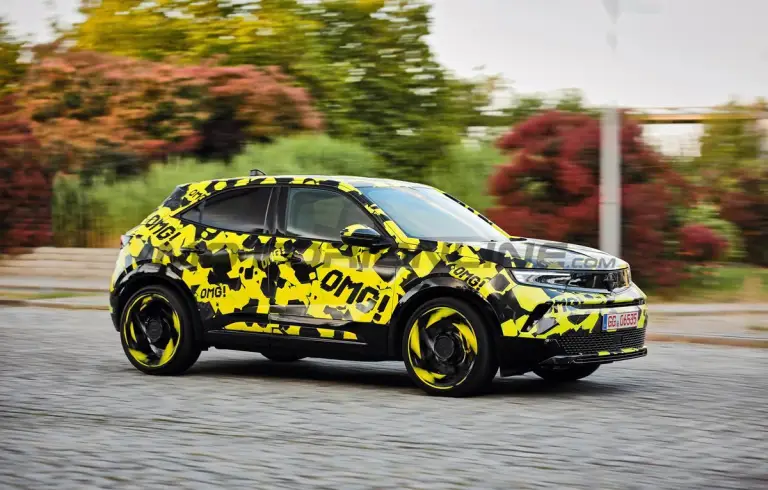 Opel Mokka GSE - Foto spia 04-06-2025 - 18