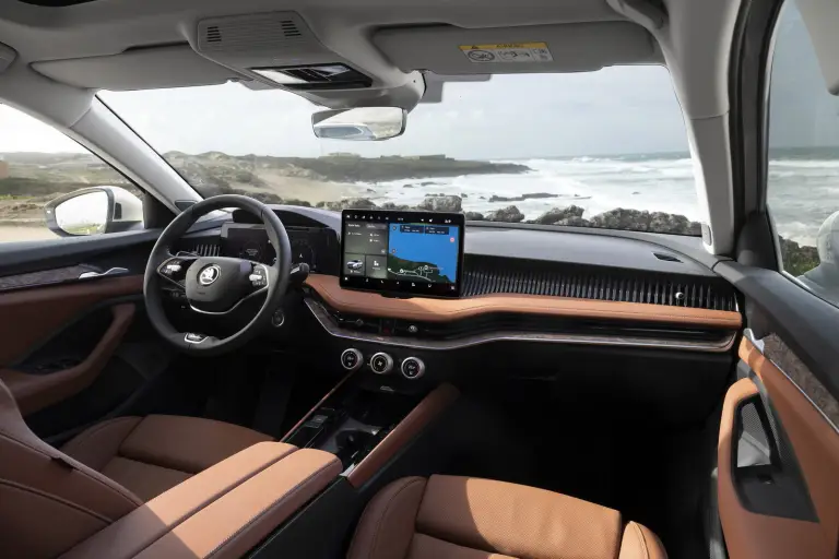 Skoda Superb Wagon 2025: prezzo, foto, dimensioni, allestimenti - 6