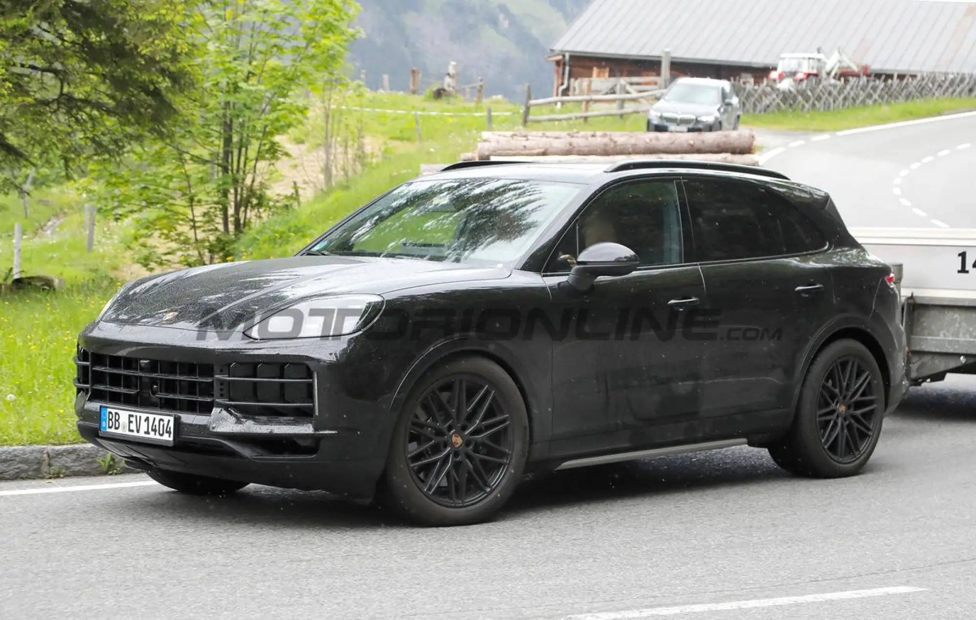 Porsche Cayenne 2026 - Foto spia 04-06-2025 - 10
