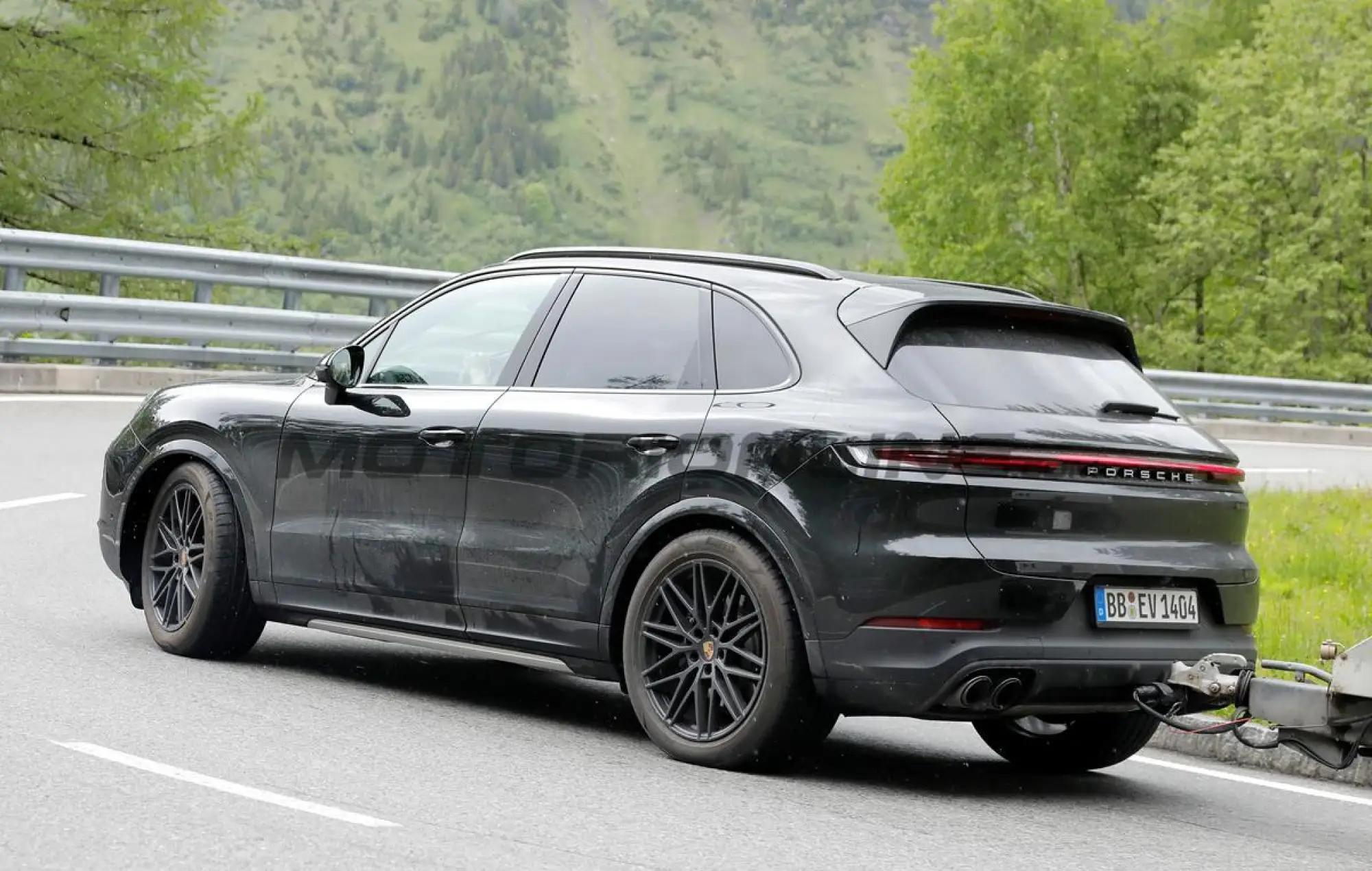 Porsche Cayenne 2026 - Foto spia 04-06-2025 - 8