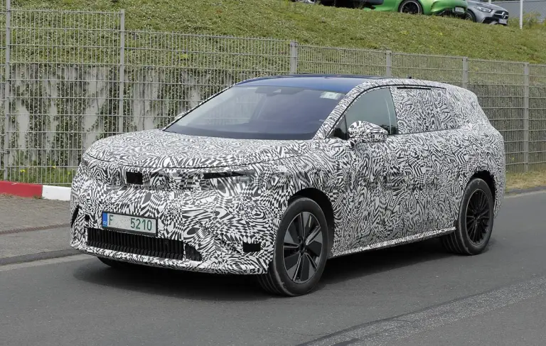 Skoda SUV 7 posti - Foto spia 05-06-2025 - 9