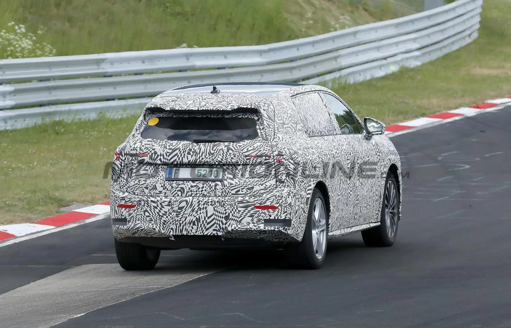 Skoda SUV 7 posti - Foto spia 05-06-2025 - 8