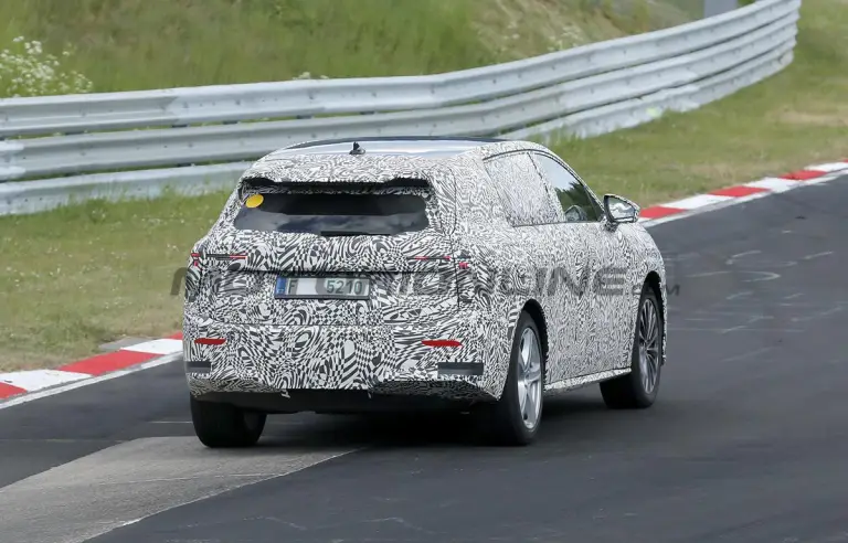 Skoda SUV 7 posti - Foto spia 05-06-2025 - 8