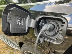 Mercedes GLE 400e 2025 - Come va