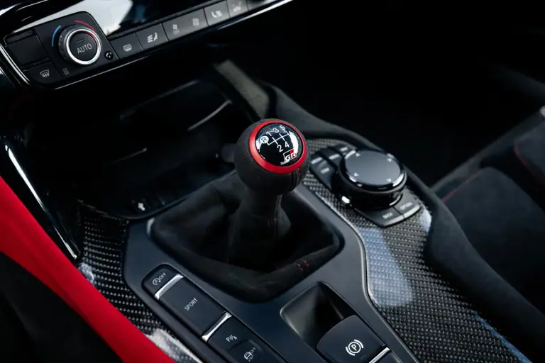 Toyota GR Supra A90 Final Edition e Lightweight EVO 2026 - 30