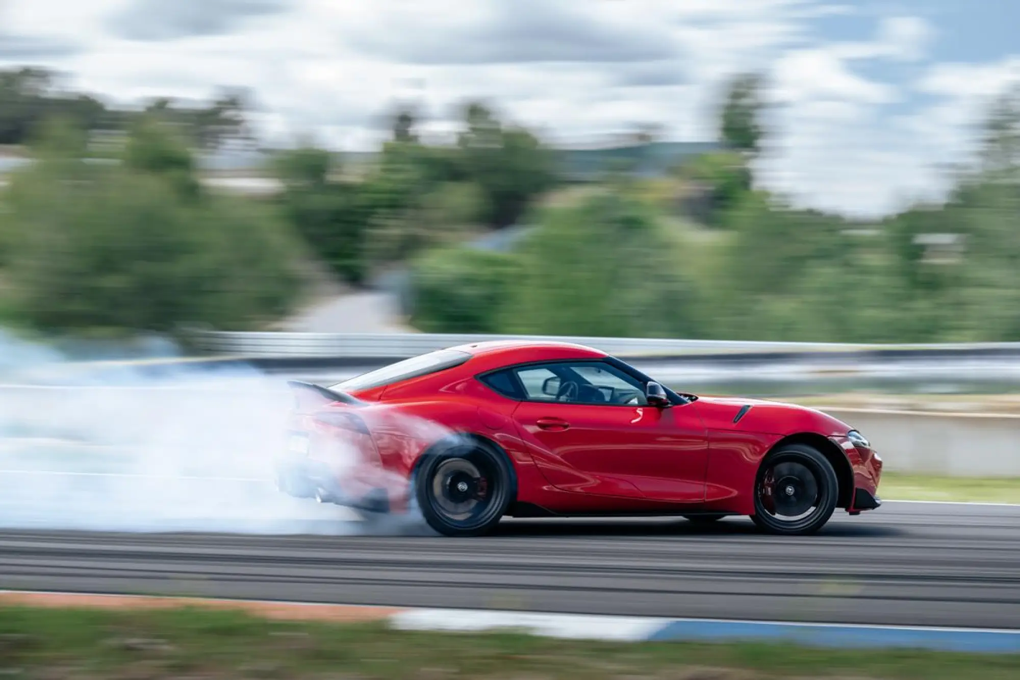 Toyota GR Supra A90 Final Edition e Lightweight EVO 2026 - 32