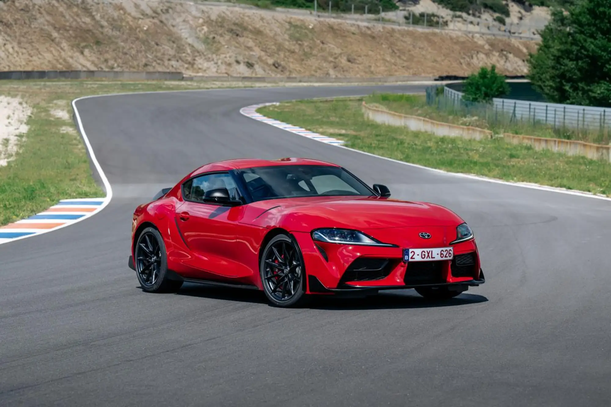 Toyota GR Supra A90 Final Edition e Lightweight EVO 2026 - 28