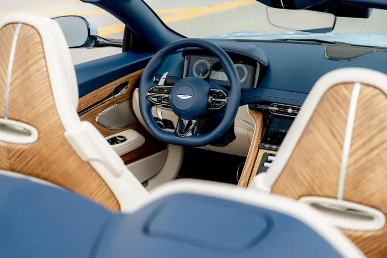 Aston Martin DB12 Volante Palm Beach Edition - 5