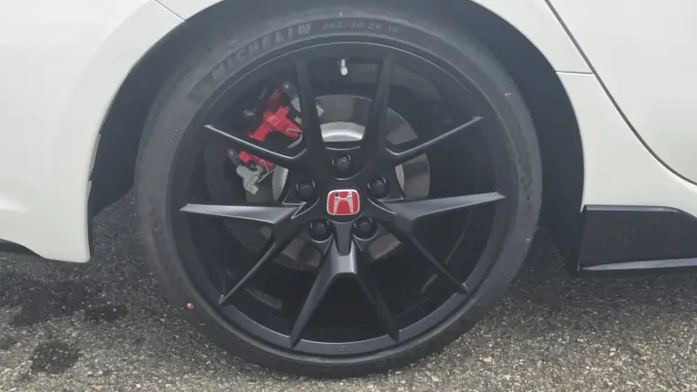 Honda Civic Type R Best Lap 2025 - 12