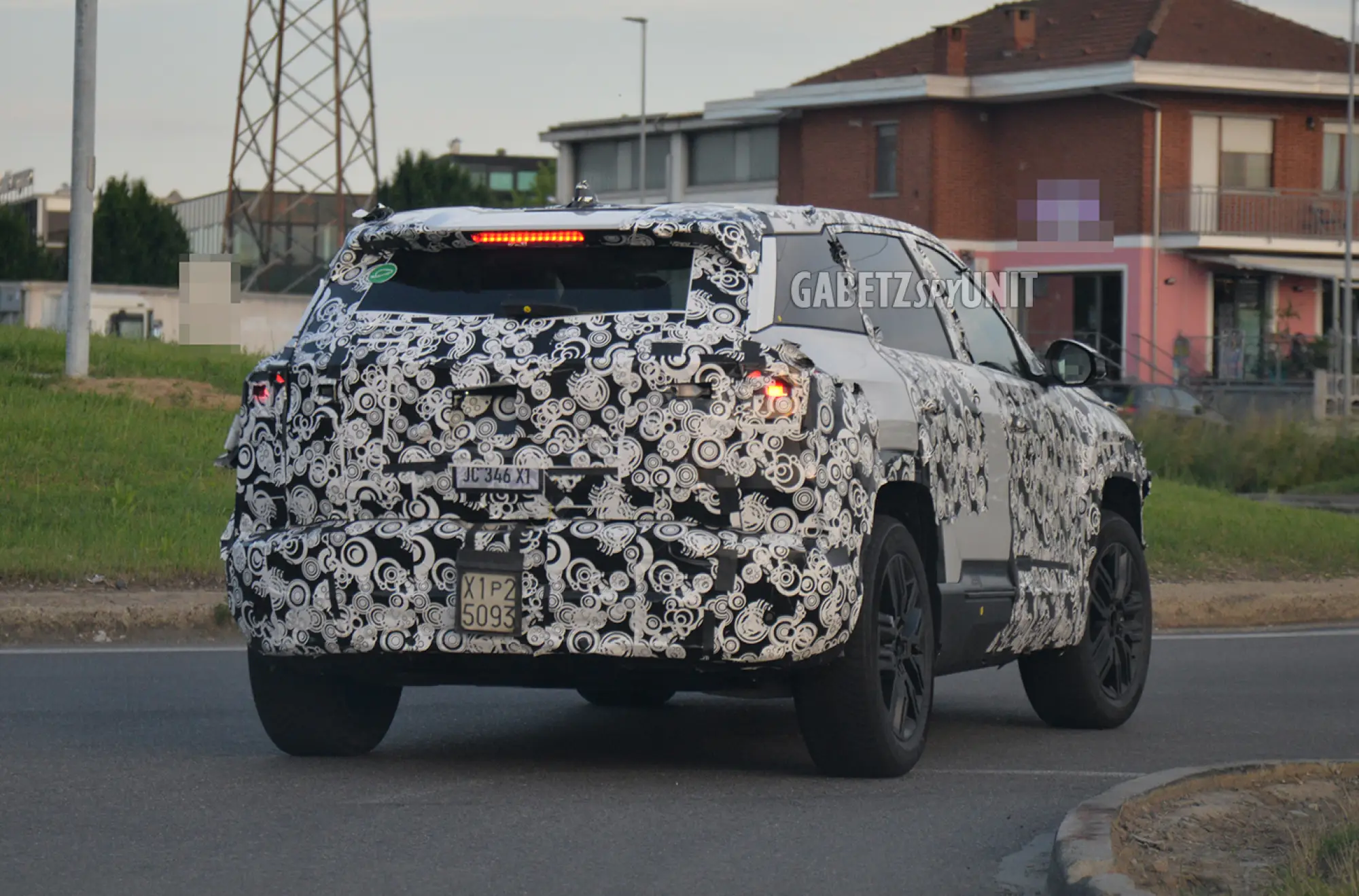 Jeep Compass EV 2026 - Foto spia 09-06-2025 - 4