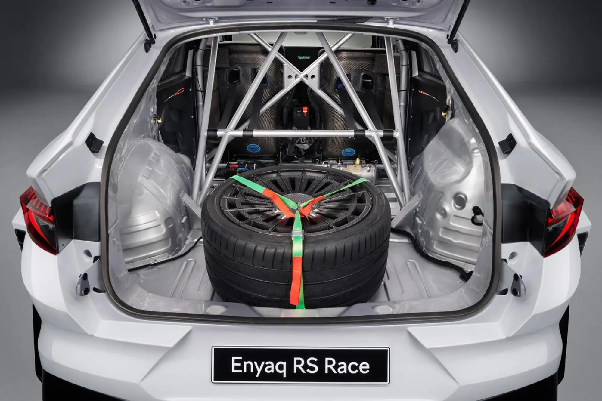Skoda Enyaq RS Race Concept 2025 - 9
