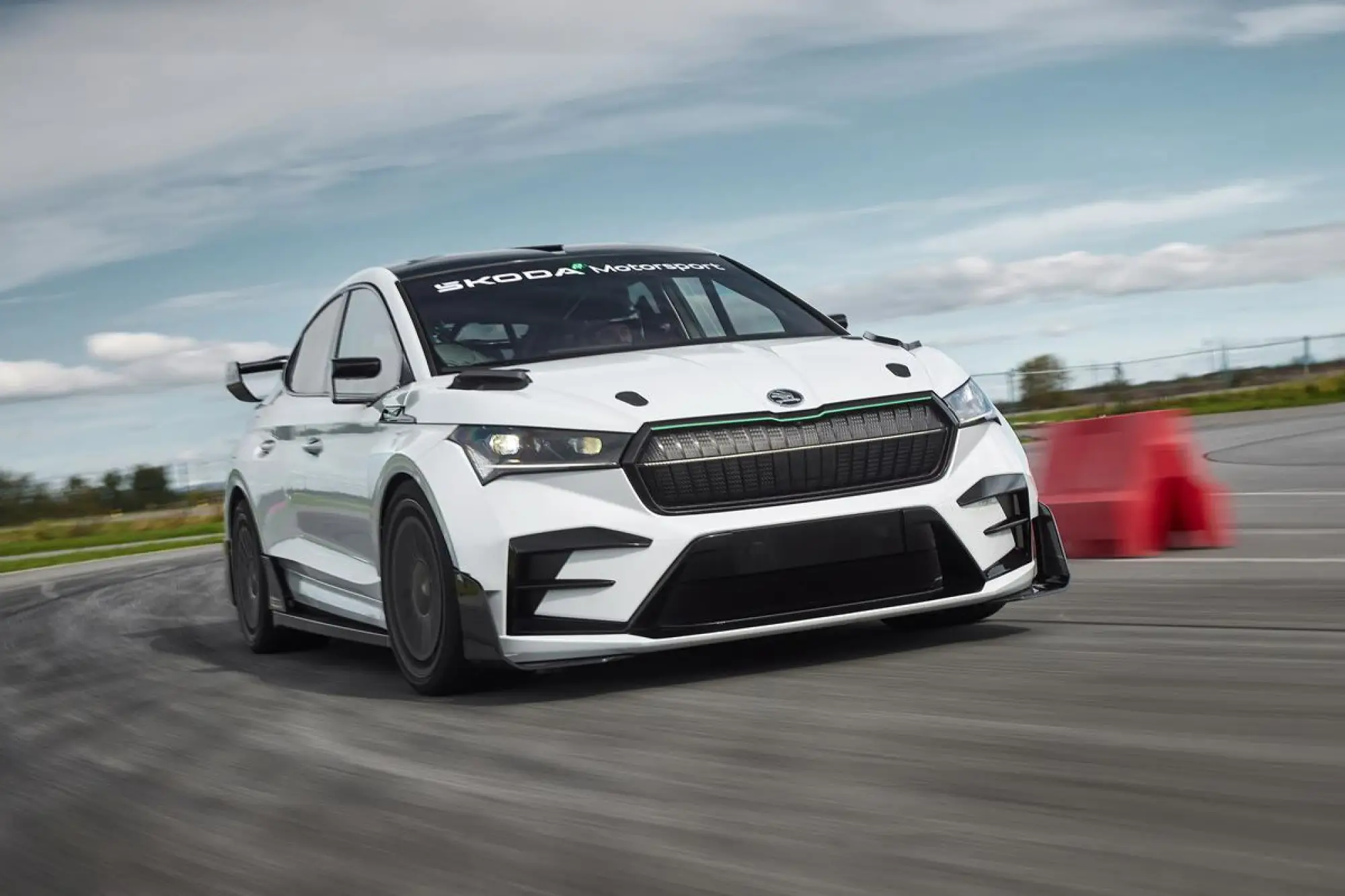 Skoda Enyaq RS Race Concept 2025 - 68