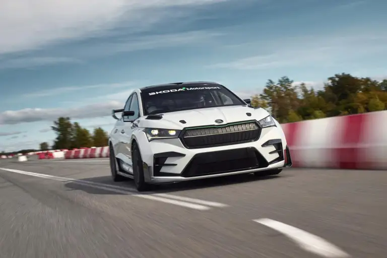 Skoda Enyaq RS Race Concept 2025 - 69