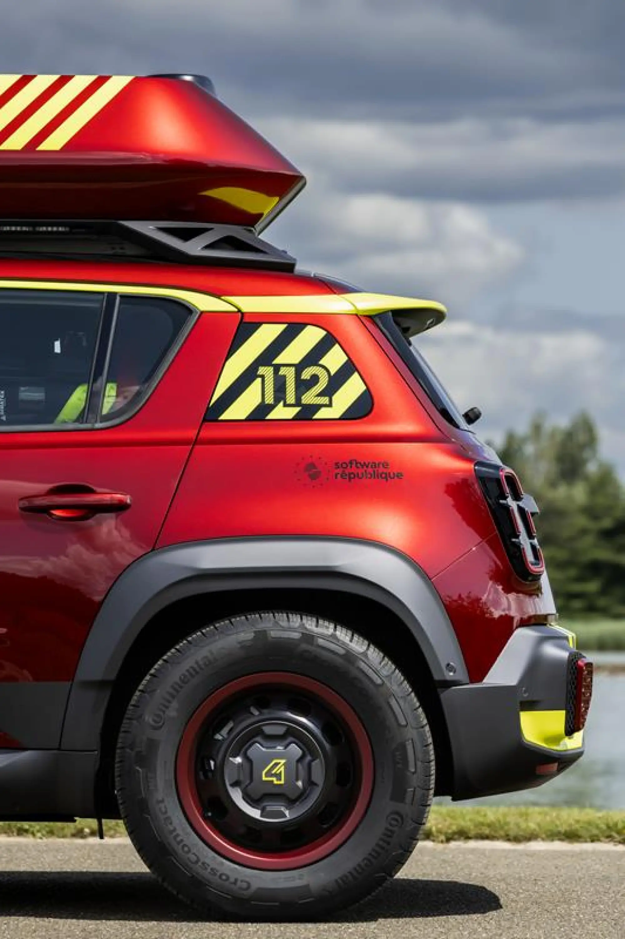 Renault Vision 4rescue concept - 11