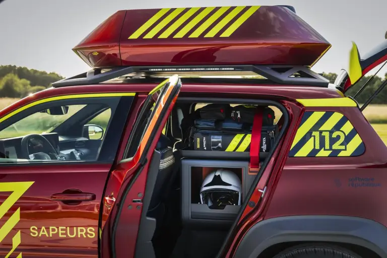 Renault Vision 4rescue concept - 17