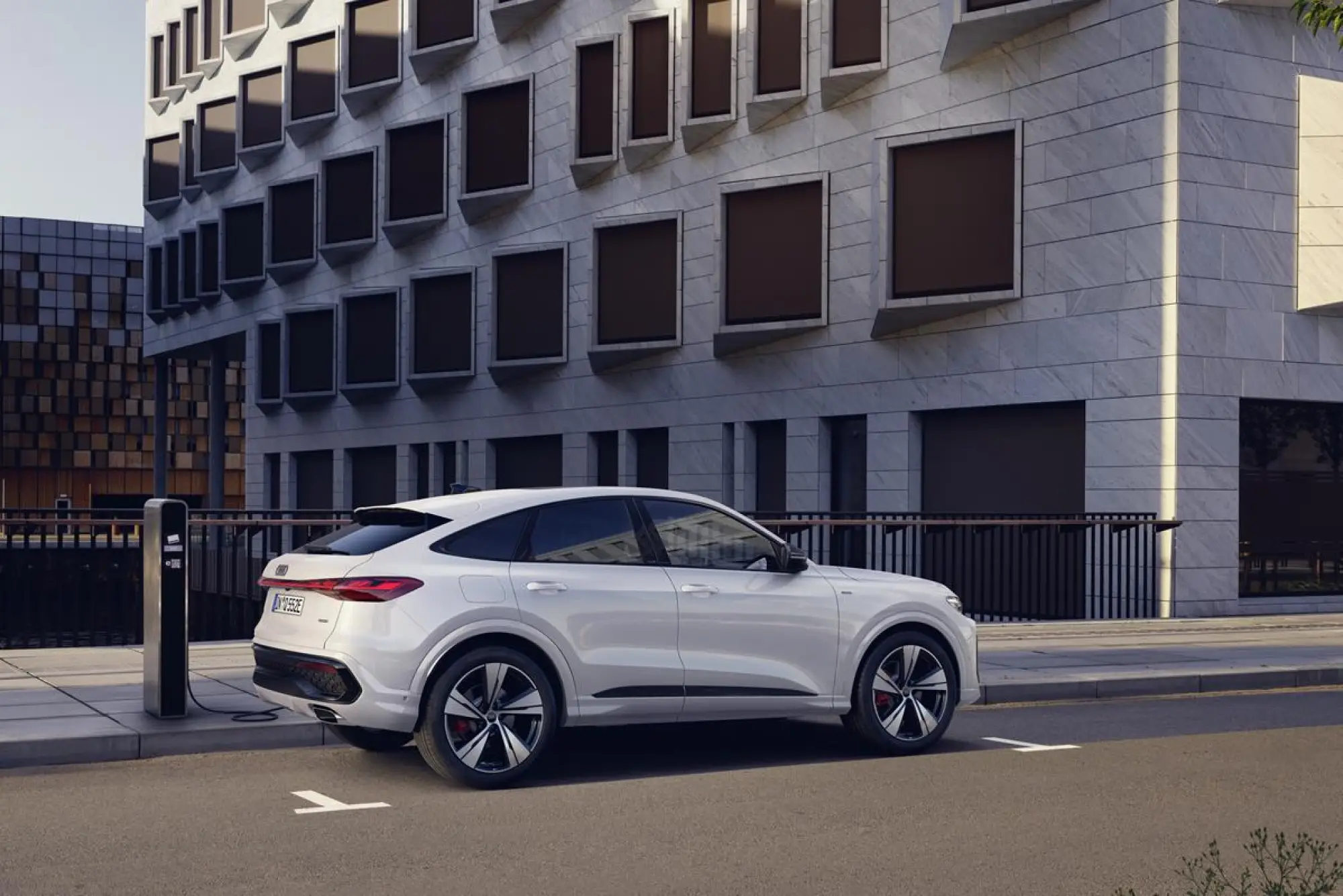 Audi Q5 e-hybrid quattro - 24