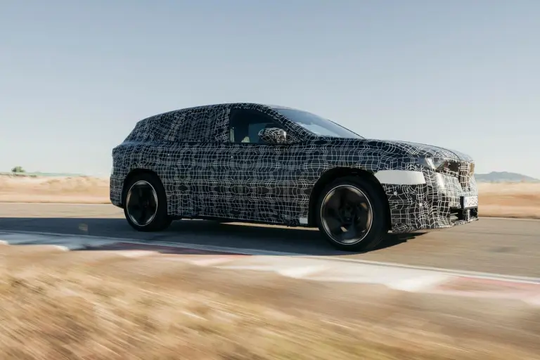 BMW iX3 2026 - Test prototipi - 12