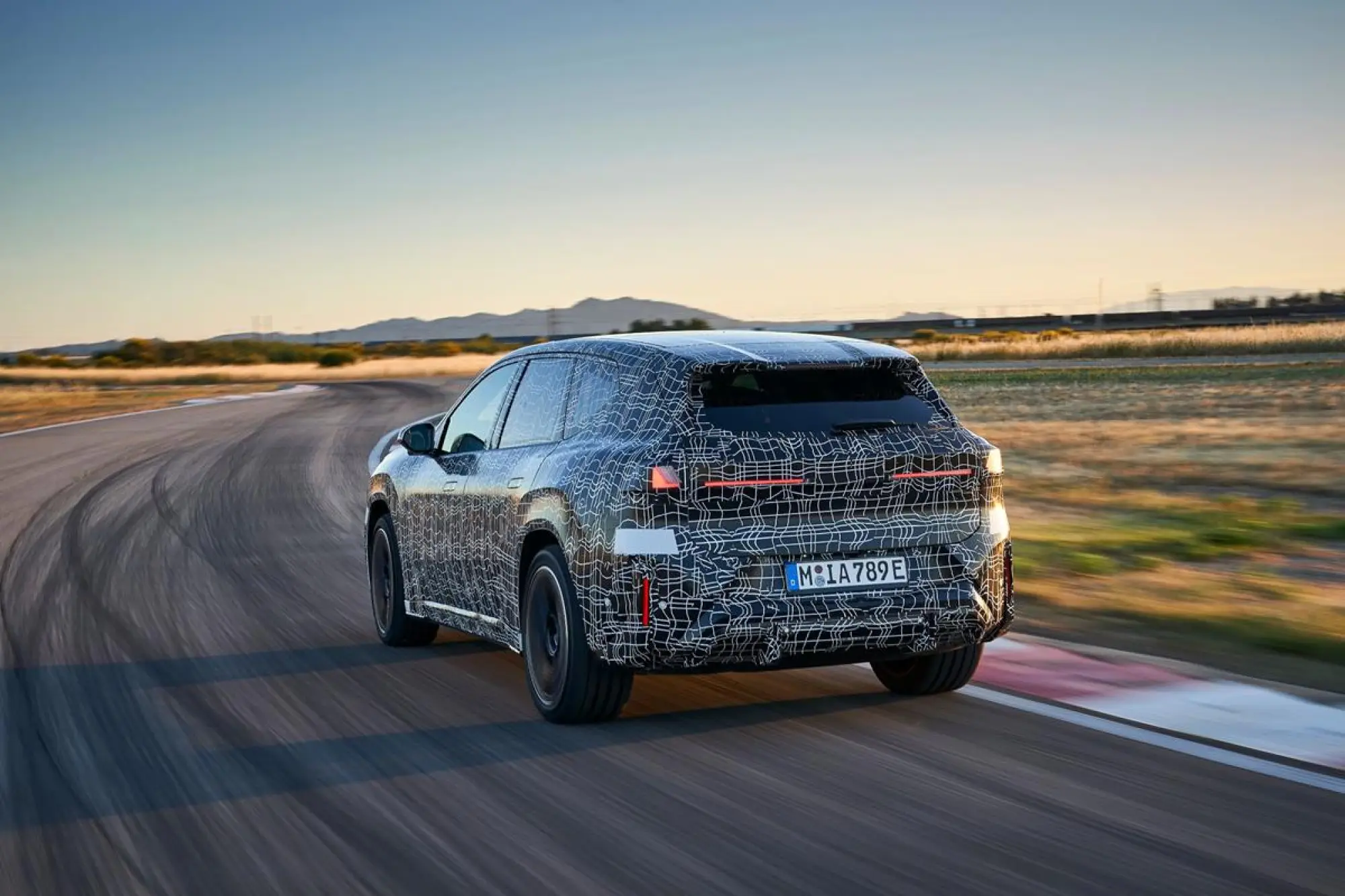 BMW iX3 2026 - Test prototipi - 34