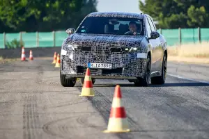BMW iX3 2026 - Test prototipi - 70
