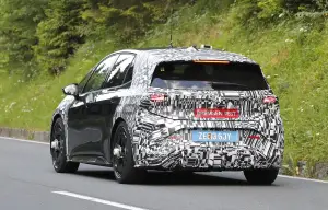 Cupra Born 2026 - Foto spia 16-06-2025 - 14