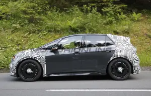 Cupra Born 2026 - Foto spia 16-06-2025 - 8