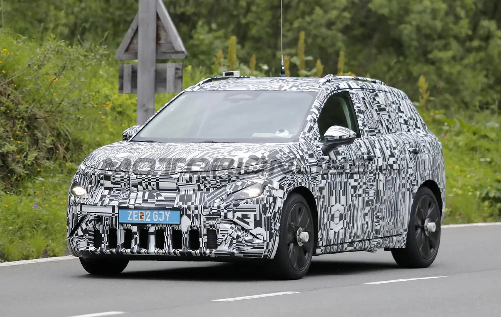 Skoda Epiq - Foto spia 17-06-2025 - 12