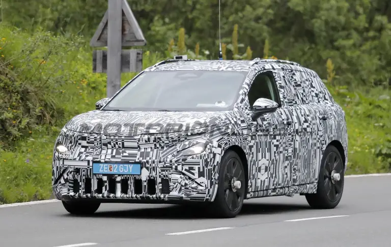 Skoda Epiq - Foto spia 17-06-2025 - 12