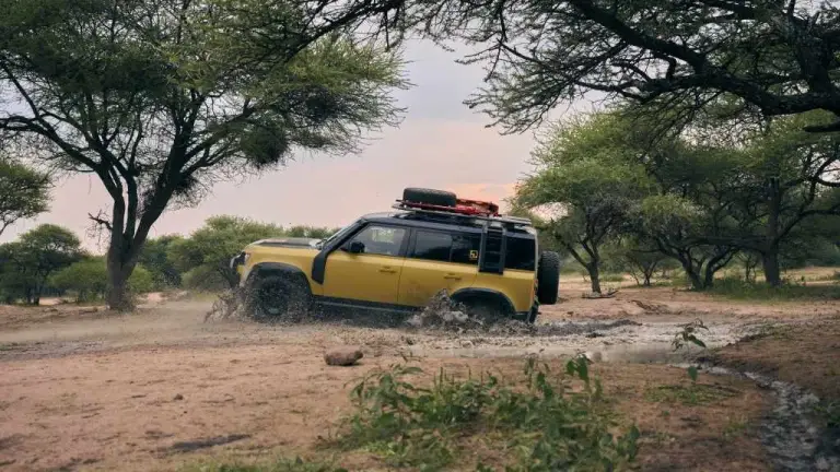 Land Rover Defender 110 Trophy Edition - 8
