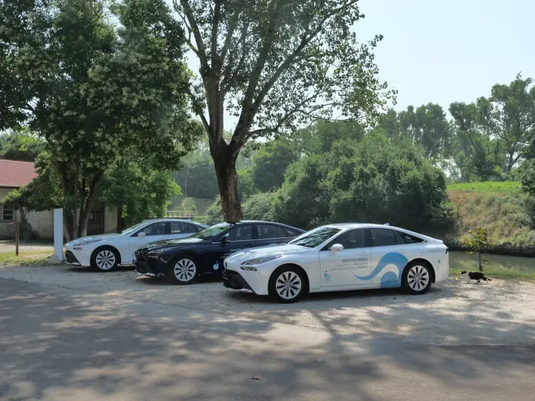 Toyota Mirai - Car sharing idrogeno Venezia - 10