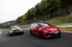 Volkswagen Golf GTI - Successo al Nurburgring - 5