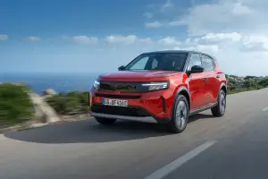 Opel Frontera - spazio a bordo - 1