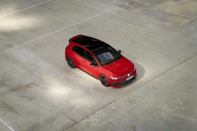 Volkswagen Golf GTI Edition 50 - Foto ufficiali - 11