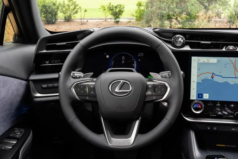 Lexus RZ 2025 - 8