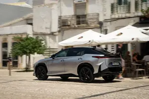 Lexus RZ 2025 - 22