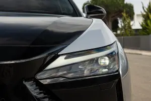 Lexus RZ 2025 - 21