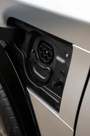 Lexus RZ 2025 - 23