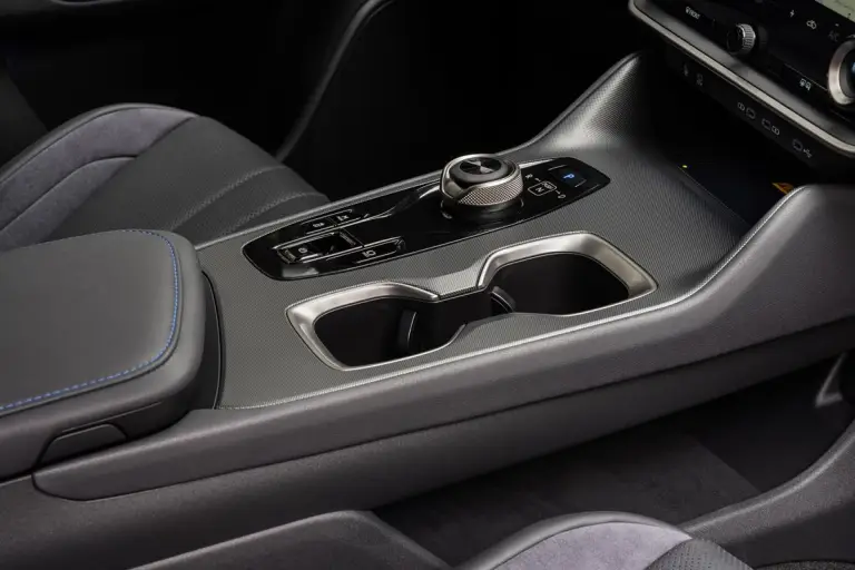 Lexus RZ 2025 - 31