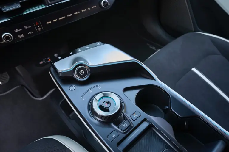 Kia EV6 2025 - Foto ufficiali - 11