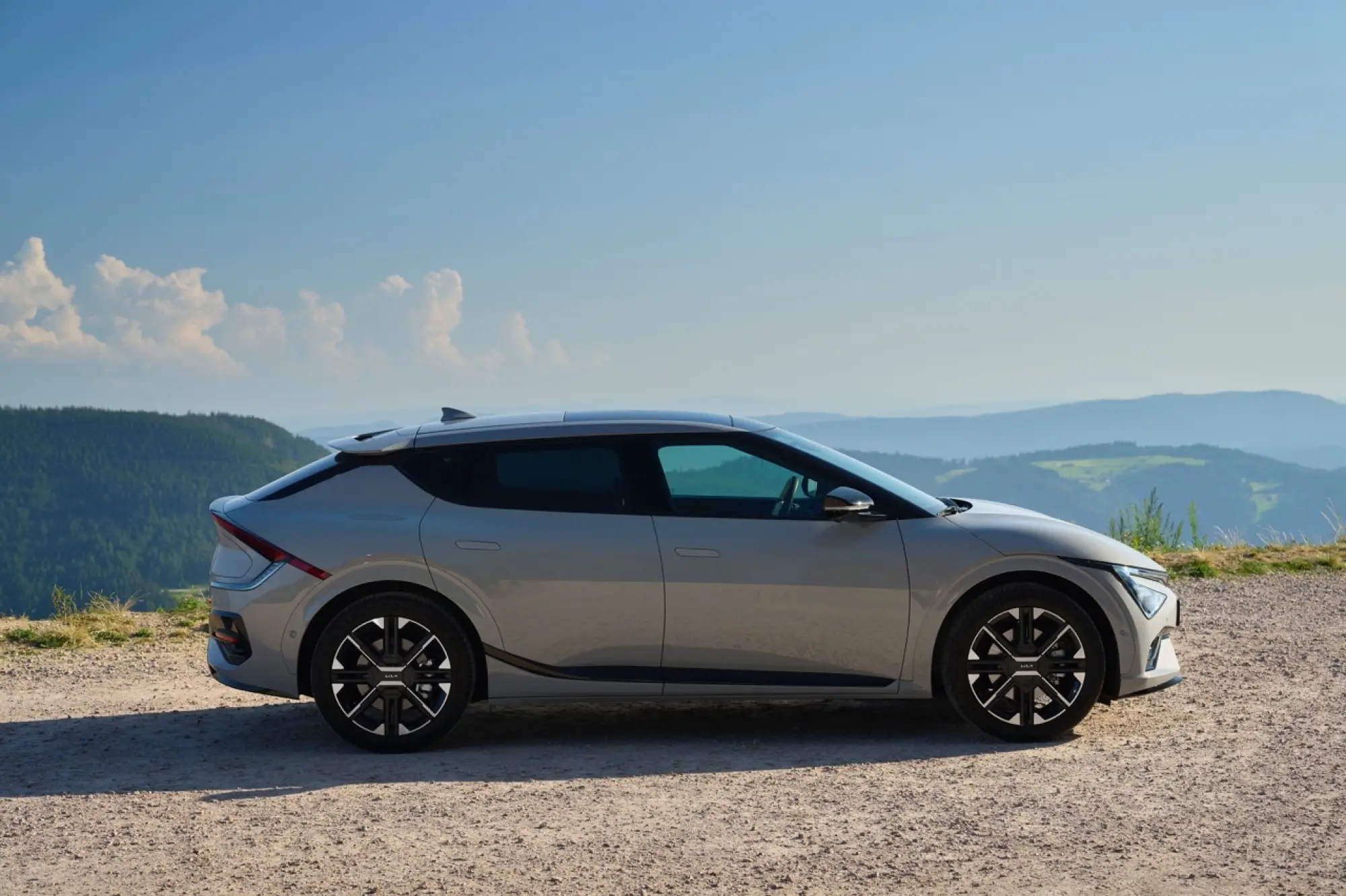 Kia EV6 2025 - Foto ufficiali - 12