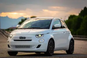 FIAT 500 Hybrid - Mirafiori