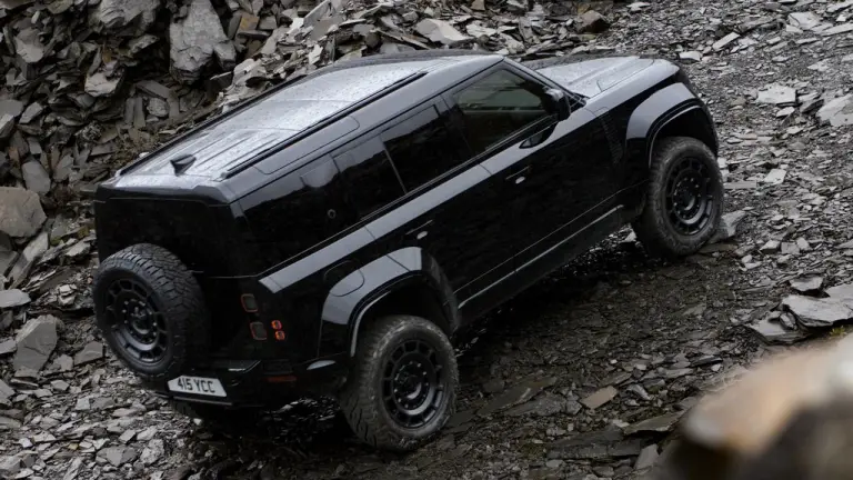 Land Rover Defender Octa Black - 9
