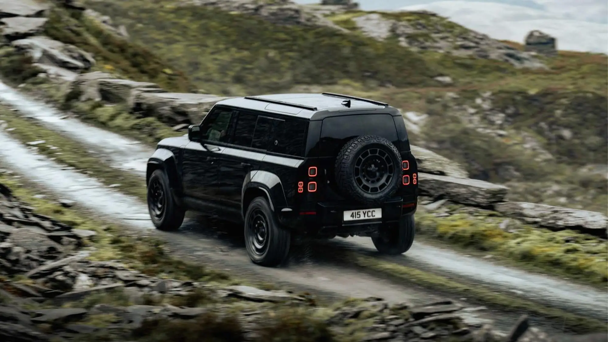 Land Rover Defender Octa Black - 14