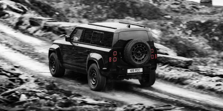 Land Rover Defender Octa Black - 17