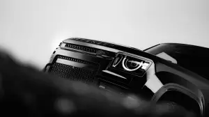 Land Rover Defender Octa Black