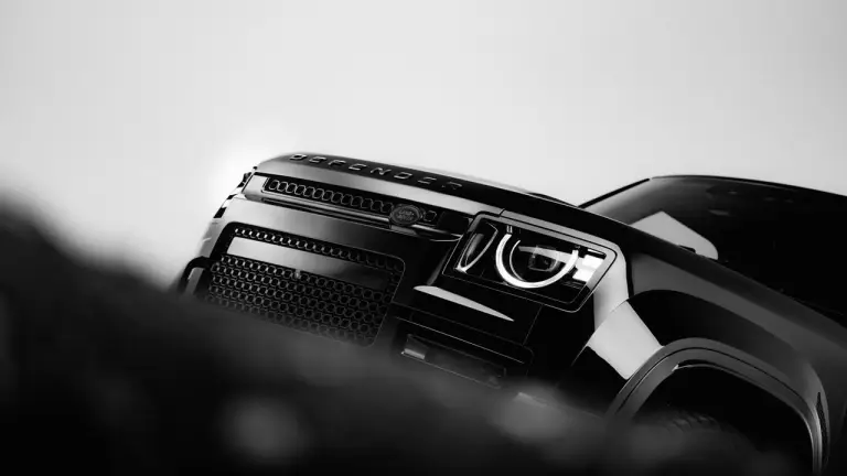 Land Rover Defender Octa Black - 1