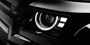 Land Rover Defender Octa Black
