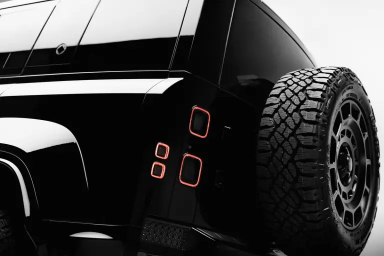 Land Rover Defender Octa Black - 18