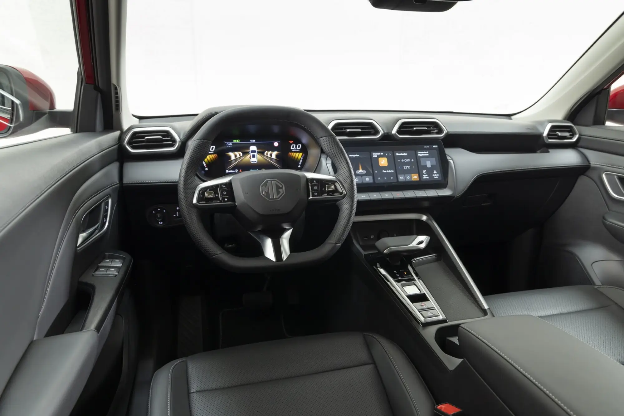 MG ZS 2025: prezzo, foto, dimensioni, allestimenti - 8