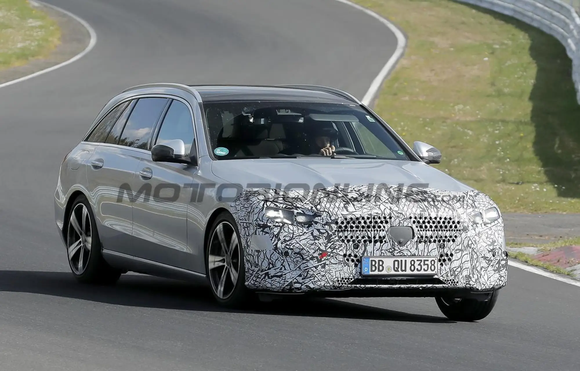 Mercedes Classe C 2026 - Foto spia 07-07-2025 - 1